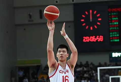 媒体人：回到恩师郭士强麾下的焦泊乔状态神勇，6中5得11分